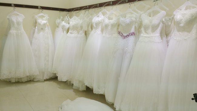 dich-vu-hap-ao-cuoi Chuyên giặt hấp đầm cưới đầm dạ hội giá rẻ