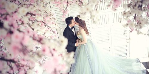 Chuyên giặt hấp đầm cưới đầm dạ hội giá rẻ