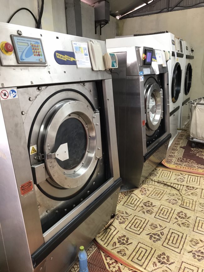 Dịch vụ giặt hấp quần áo cao cấp