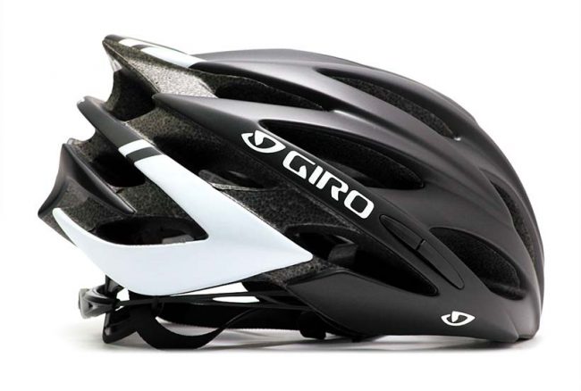 Giặt hấp vệ sinh nón bảo hiểm giá rẻ